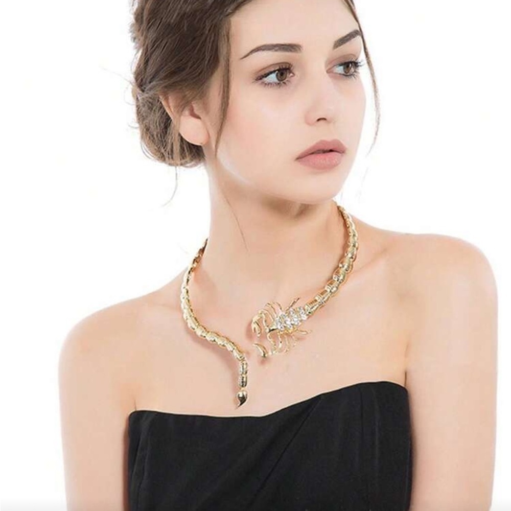Venom Couture Crystal Scorpion Necklace - Picture 4 of 4